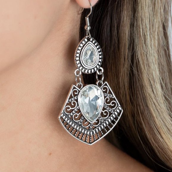 paparazzi Jewelry - Royal Remix - White Earrings